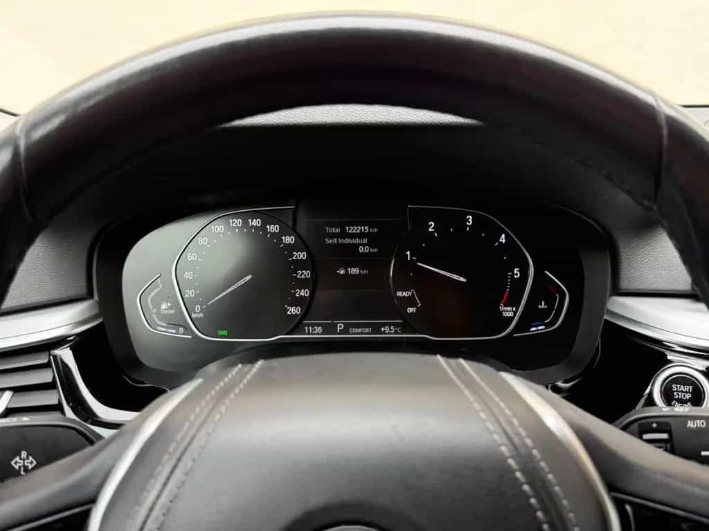 BMW 5 Series 520d TOURING G31 FACELIFT STANDH. AHK RFK SHZ 11/2020-photo-8
