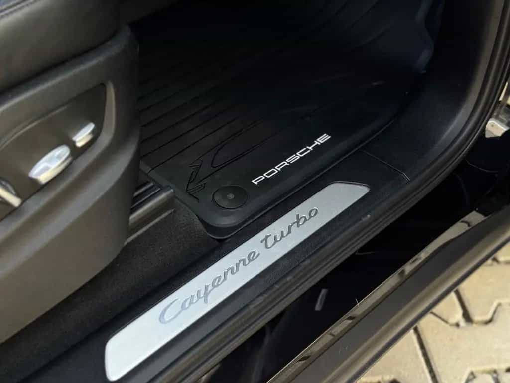 Porsche Cayenne Turbo/PDLS+/Bose/Allradlenk/AHK/APPROVED 08/2018-photo-13