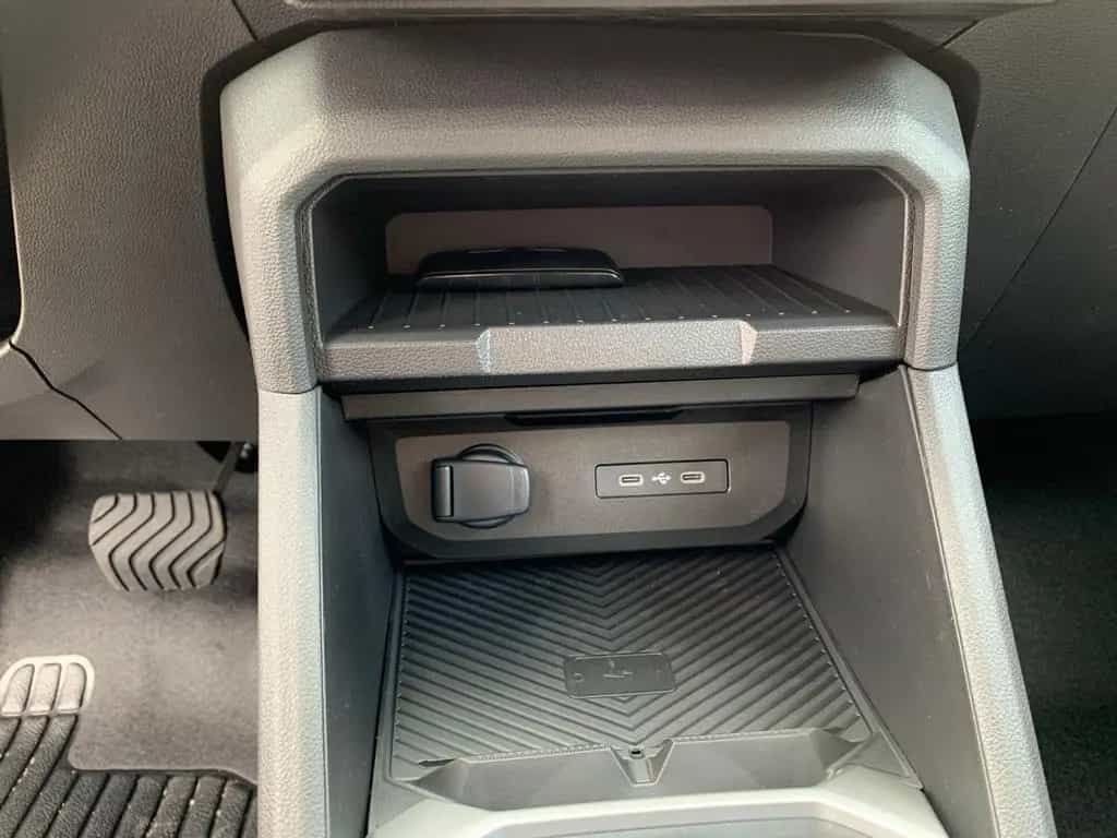 Dacia Duster EXTREME ECO-G 120 AUTO ACC+SHZ+KLIMA+NAVI 04/2026-photo-28
