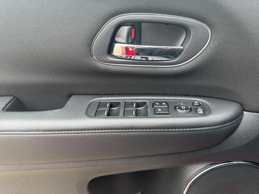 Honda HR-V Elegance*Tempomat*Sitzheizung* 05/2016-photo-10