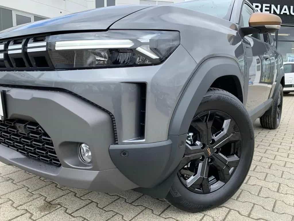 Dacia Duster EXTREME ECO-G 120 AUTO ACC+SHZ+KLIMA+NAVI 04/2026-photo-23