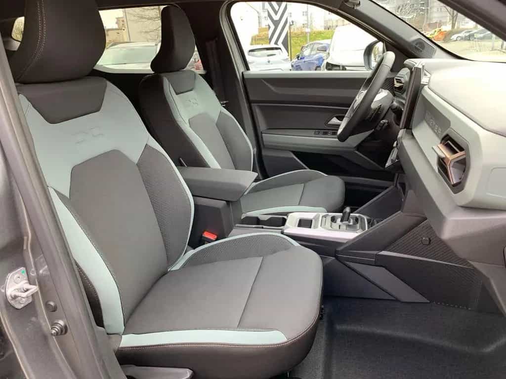 Dacia Duster EXTREME ECO-G 120 AUTO ACC+SHZ+KLIMA+NAVI 04/2026-photo-24