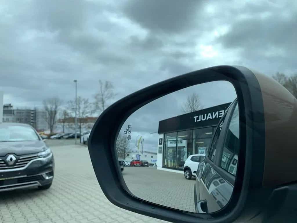 Dacia Duster EXTREME ECO-G 120 AUTO ACC+SHZ+KLIMA+NAVI 04/2026-photo-36