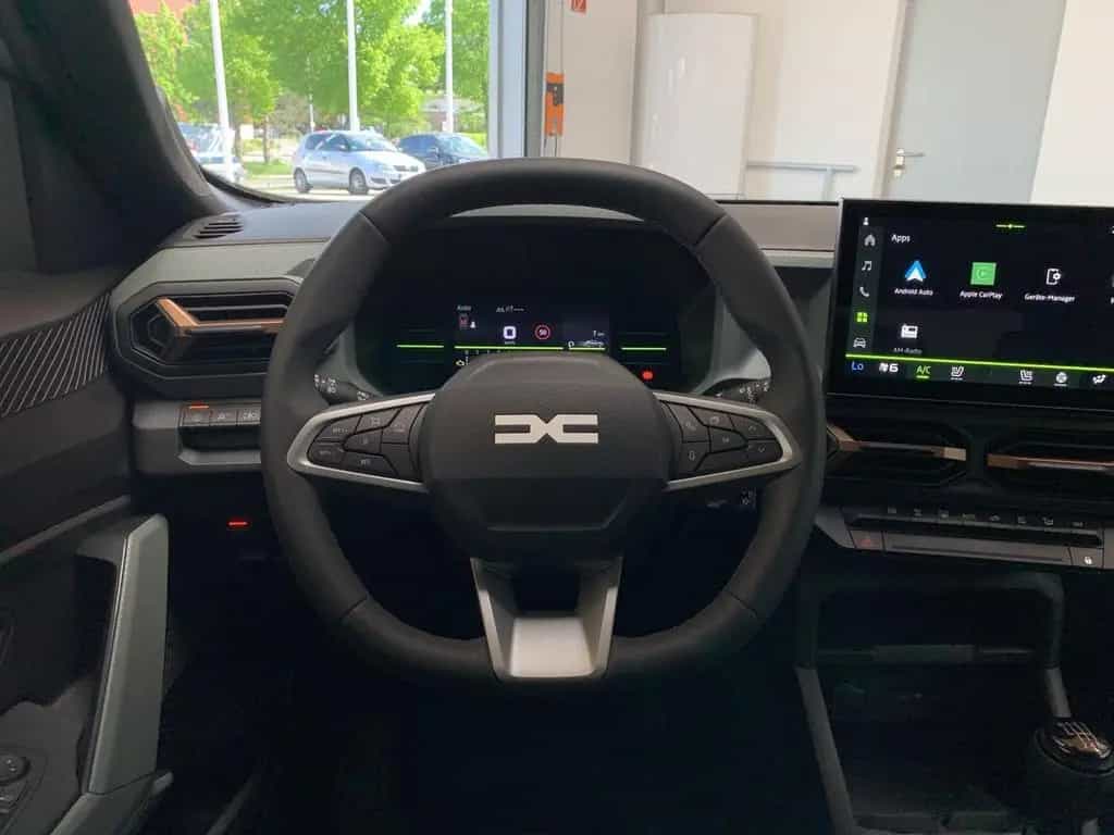 Dacia Duster EXTREME MILD HYBRID 130 4x4 SHZ+NAVI+PDC 09/2025-photo-14