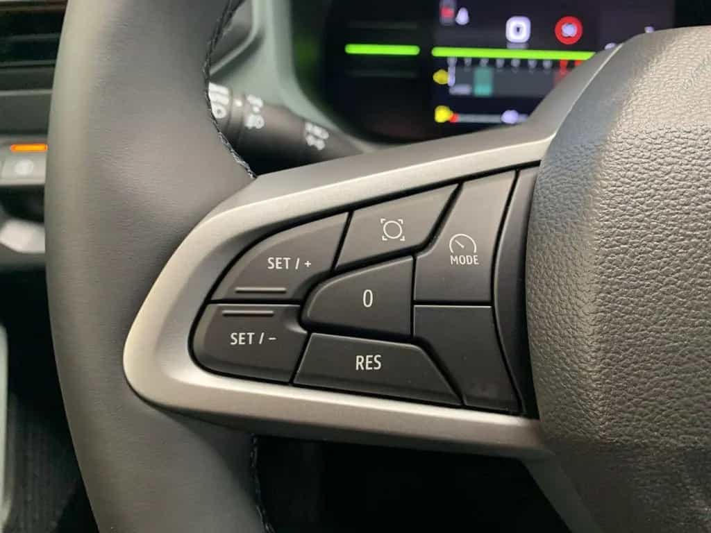 Dacia Duster EXTREME MILD HYBRID 130 4x4 SHZ+NAVI+PDC 09/2025-photo-21