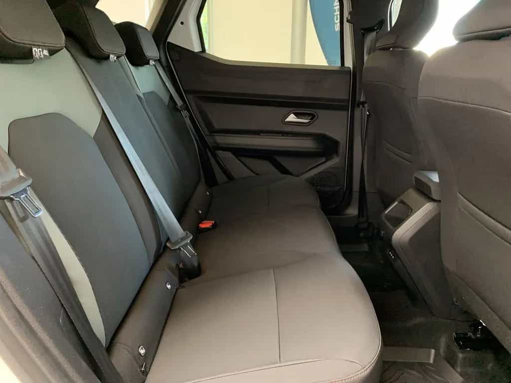Dacia Duster EXTREME MILD HYBRID 130 4x4 SHZ+NAVI+PDC 09/2025-photo-25