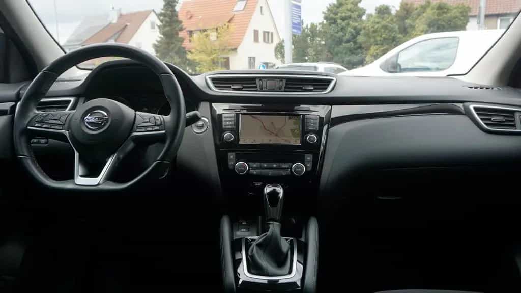 Nissan Qashqai N-Connecta 360°Kamera SHZ Klima PDC 07/2020-photo-10