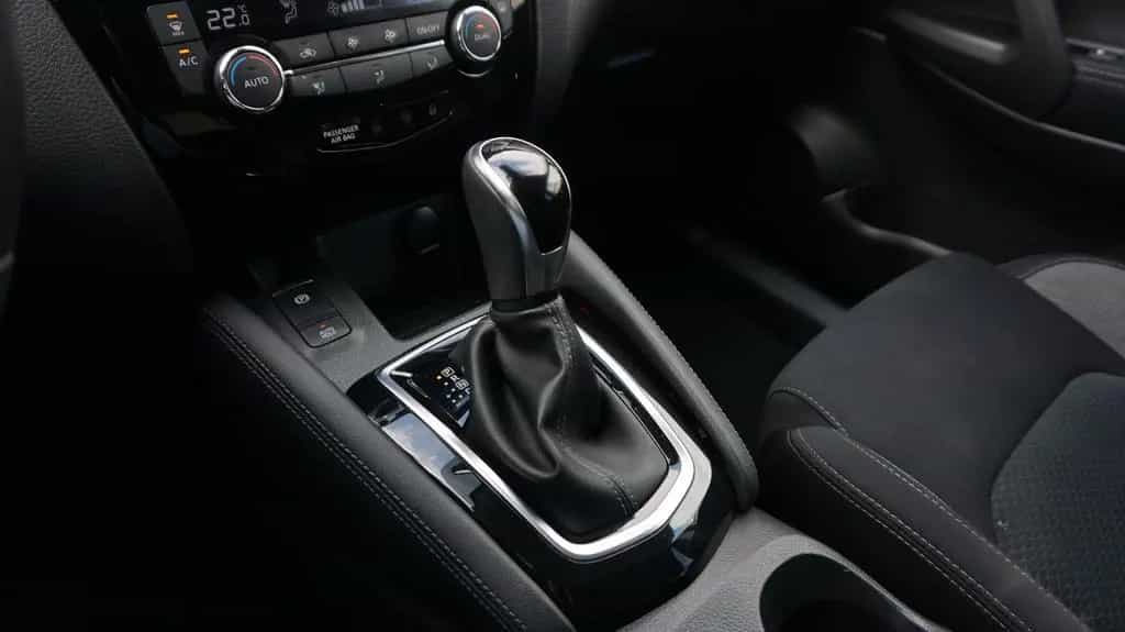 Nissan Qashqai N-Connecta 360°Kamera SHZ Klima PDC 07/2020-photo-18