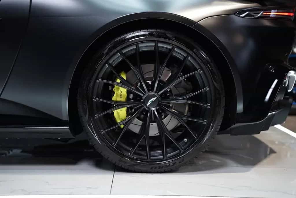 Aston Martin V8 Vantage 4.0 V8 F1 04/2023-photo-6