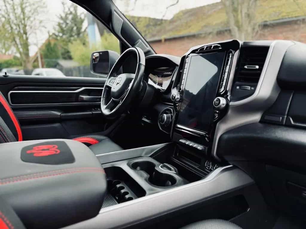 Dodge V8*12"RADIO*PANO*AHK*NAVI*LONG*ROLLBAR*OFFROAD 01/2023-photo-46
