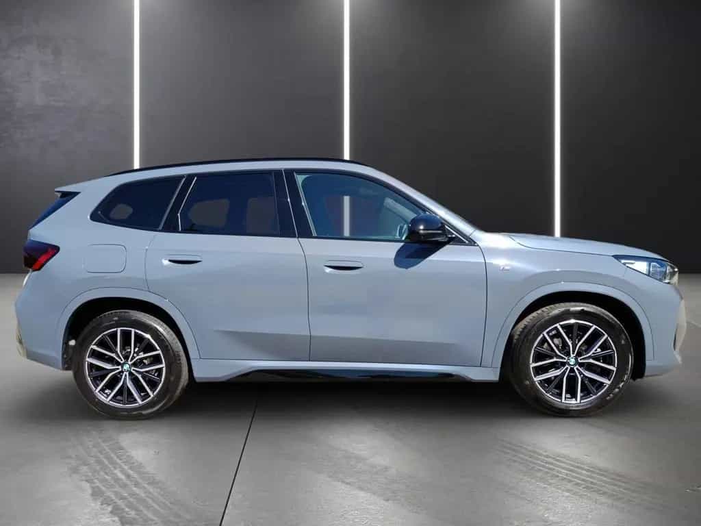 BMW X1 xDrive23d M SPORTPAKET+PANORAMA+HEAD UP+DR.AS 03/2023-photo-3