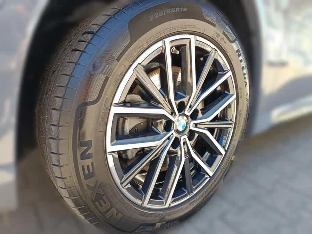 BMW X1 xDrive23d M SPORTPAKET+PANORAMA+HEAD UP+DR.AS 03/2023-photo-9