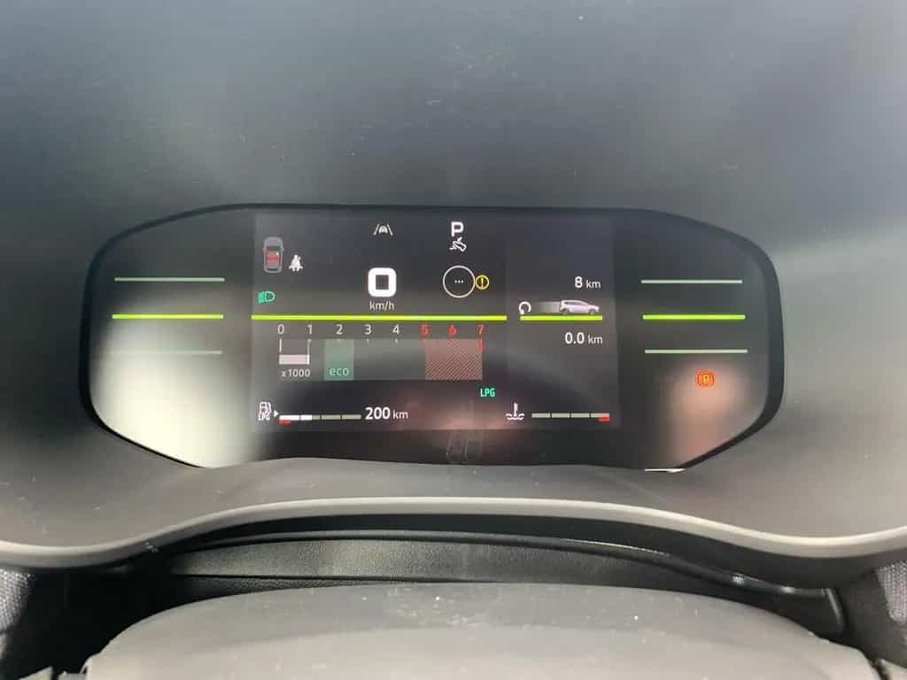 Dacia Jogger JOURNEY ECO-G 120 AUTO SHZ+PDC+KAMERA+NAV 03/2026-photo-15