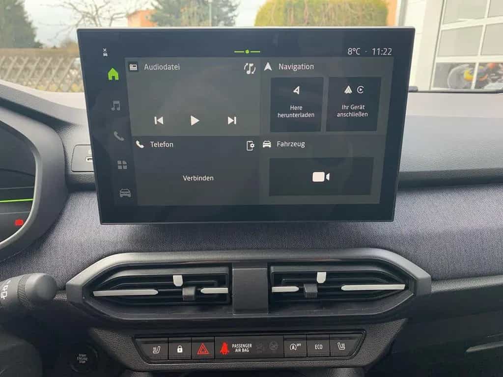 Dacia Jogger JOURNEY ECO-G 120 AUTO SHZ+PDC+KAMERA+NAV 03/2026-photo-17