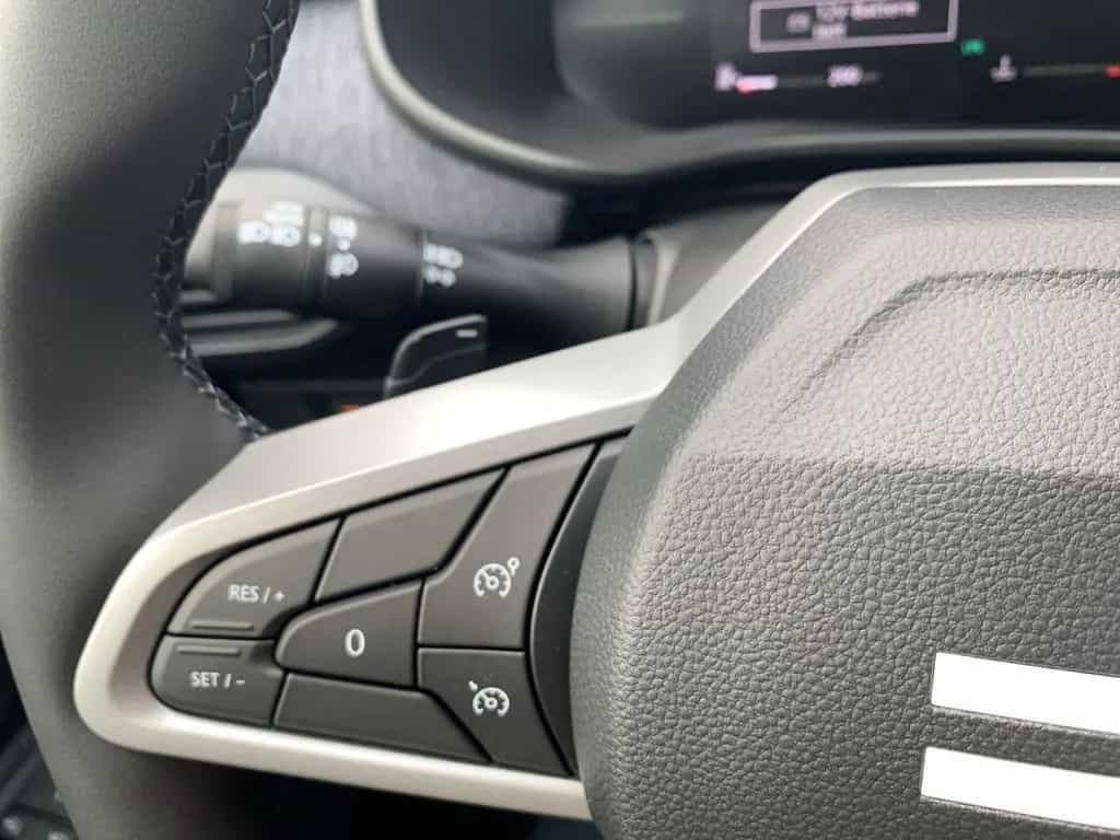 Dacia Jogger JOURNEY ECO-G 120 AUTO SHZ+PDC+KAMERA+NAV 03/2026-photo-21