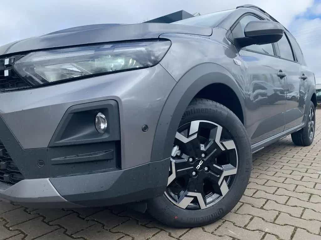 Dacia Jogger JOURNEY ECO-G 120 AUTO SHZ+PDC+KAMERA+NAV 03/2026-photo-23