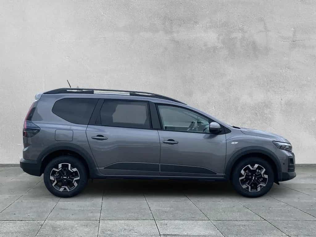 Dacia Jogger JOURNEY ECO-G 120 AUTO SHZ+PDC+KAMERA+NAV 03/2026-photo-5