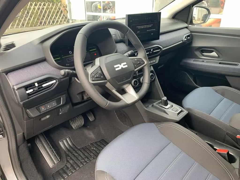 Dacia Jogger JOURNEY ECO-G 120 AUTO SHZ+PDC+KAMERA+NAV 03/2026-photo-9