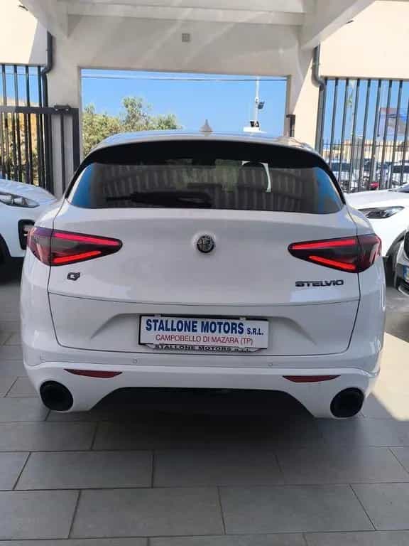 Alfa Romeo Stelvio 2.2CC 210CV AT8 Q4 Veloce 202 06/2020-photo-6