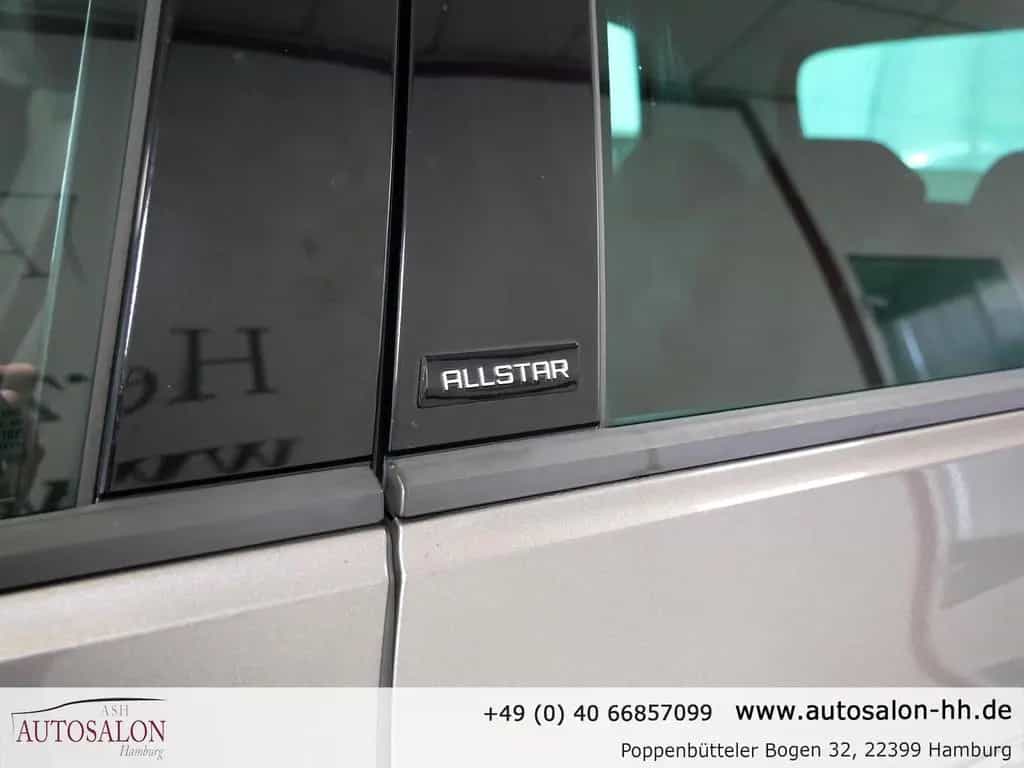 Volkswagen Golf Sportsvan Allstar*1Vorb. Rentner*Navi*Pano* 01/2017-photo-10