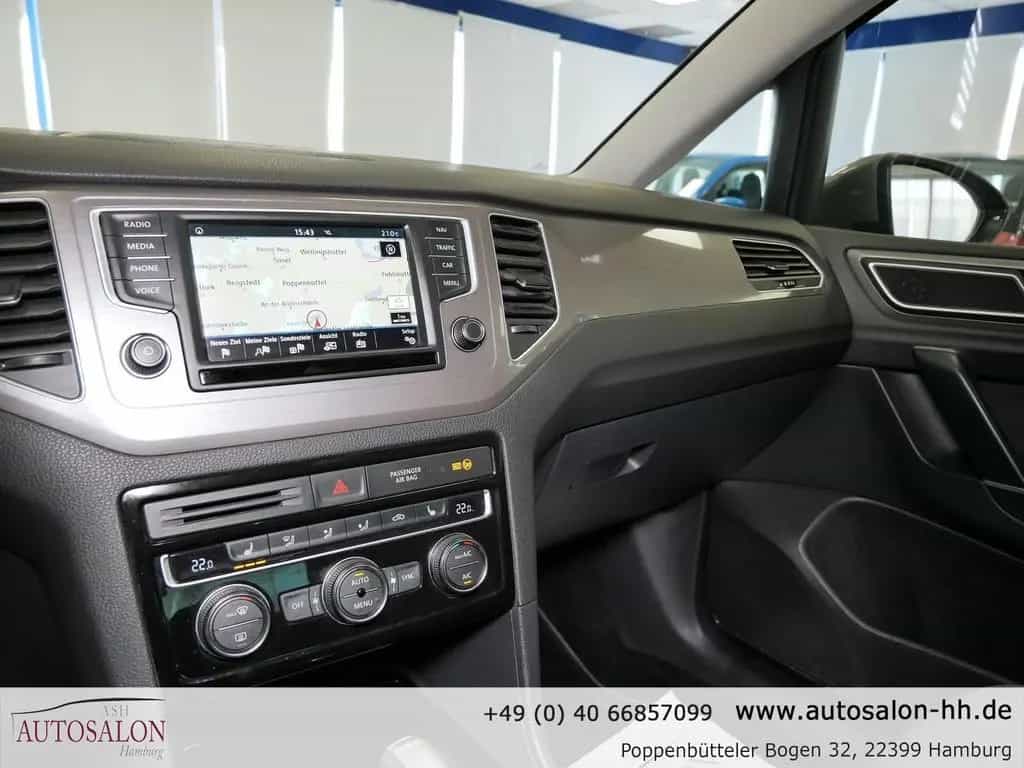 Volkswagen Golf Sportsvan Allstar*1Vorb. Rentner*Navi*Pano* 01/2017-photo-21