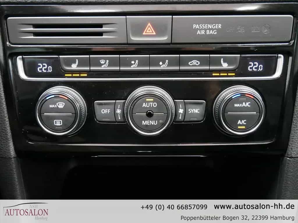 Volkswagen Golf Sportsvan Allstar*1Vorb. Rentner*Navi*Pano* 01/2017-photo-23