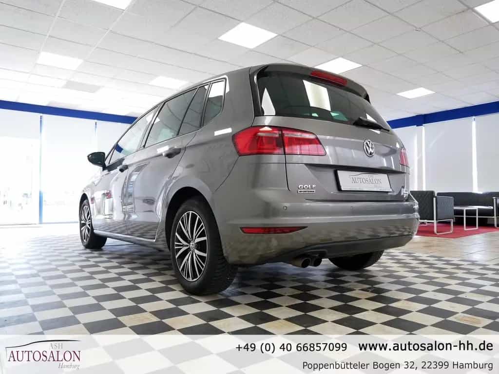 Volkswagen Golf Sportsvan Allstar*1Vorb. Rentner*Navi*Pano* 01/2017-photo-7