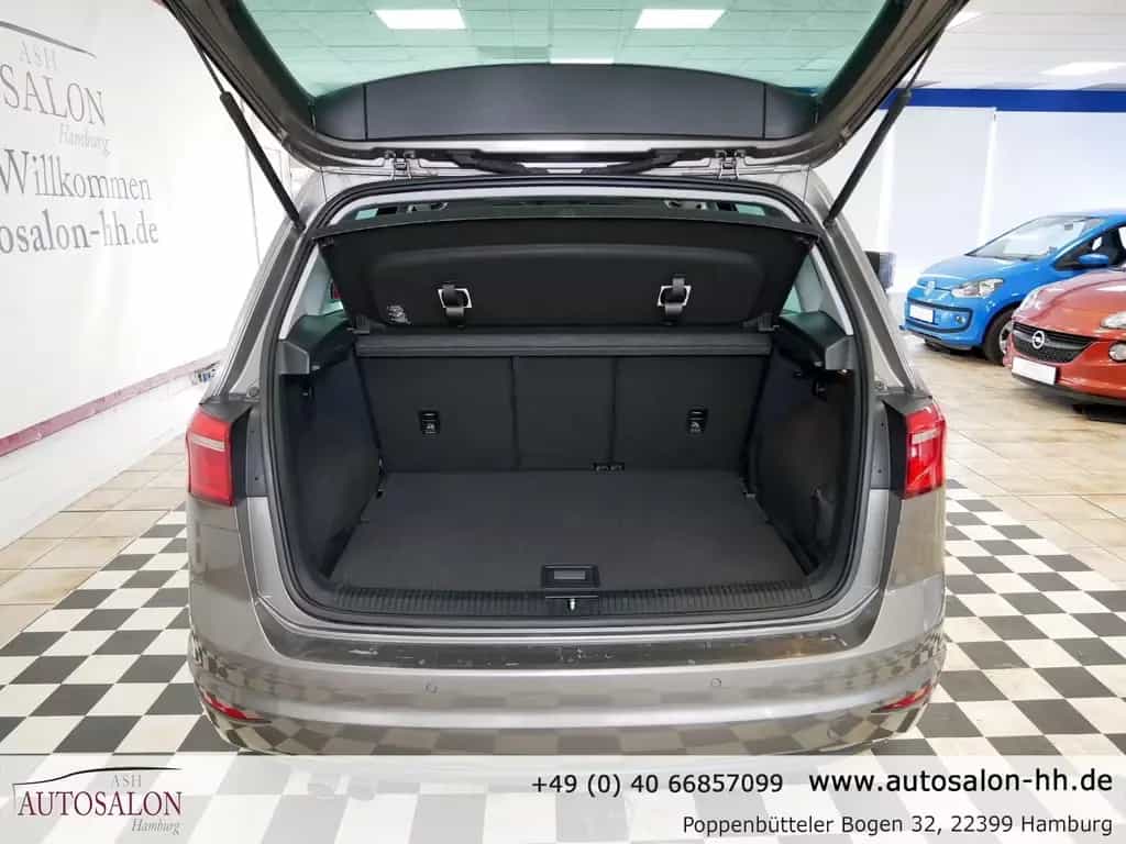 Volkswagen Golf Sportsvan Allstar*1Vorb. Rentner*Navi*Pano* 01/2017-photo-8