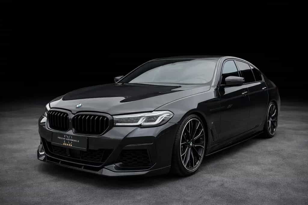 BMW M550 i Lim. Xdrive *Aero*Carbon*360Kam*Perf.Aga* 11/2020-photo-0