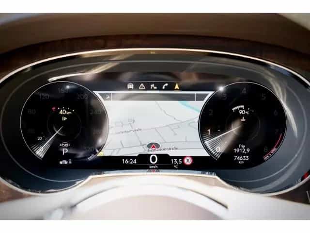 Bentley Bentayga Mulliner First Edition 22°Naim Airmatic 06/2021-photo-22
