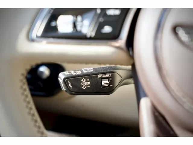 Bentley Bentayga Mulliner First Edition 22°Naim Airmatic 06/2021-photo-24