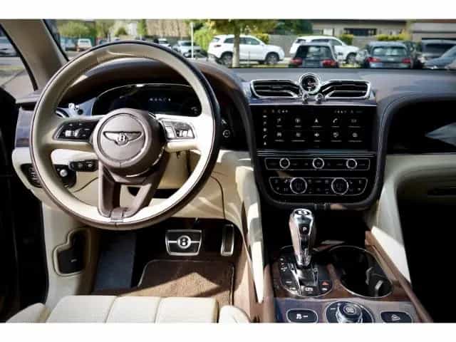 Bentley Bentayga Mulliner First Edition 22°Naim Airmatic 06/2021-photo-5