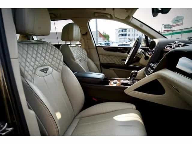 Bentley Bentayga Mulliner First Edition 22°Naim Airmatic 06/2021-photo-9