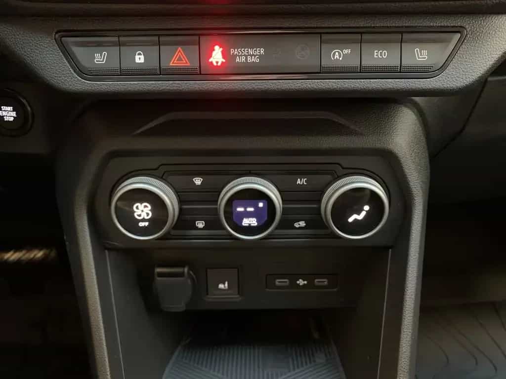 Dacia Sandero STEPWAY EXTREME ECO-G 120 AUTO SHZ+NAVI 03/2026-photo-17