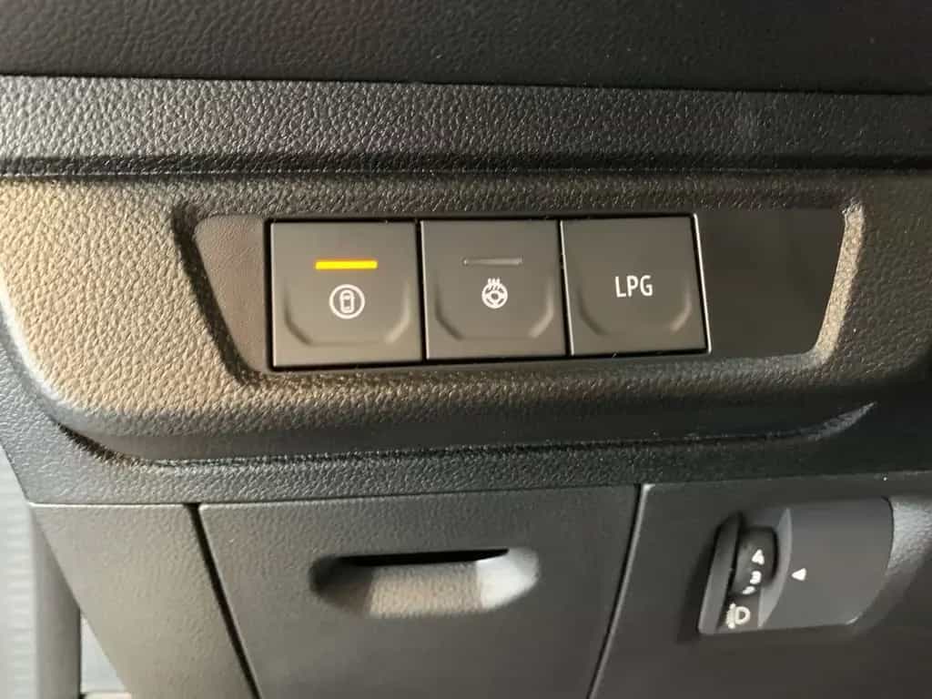 Dacia Sandero STEPWAY EXTREME ECO-G 120 AUTO SHZ+NAVI 03/2026-photo-20