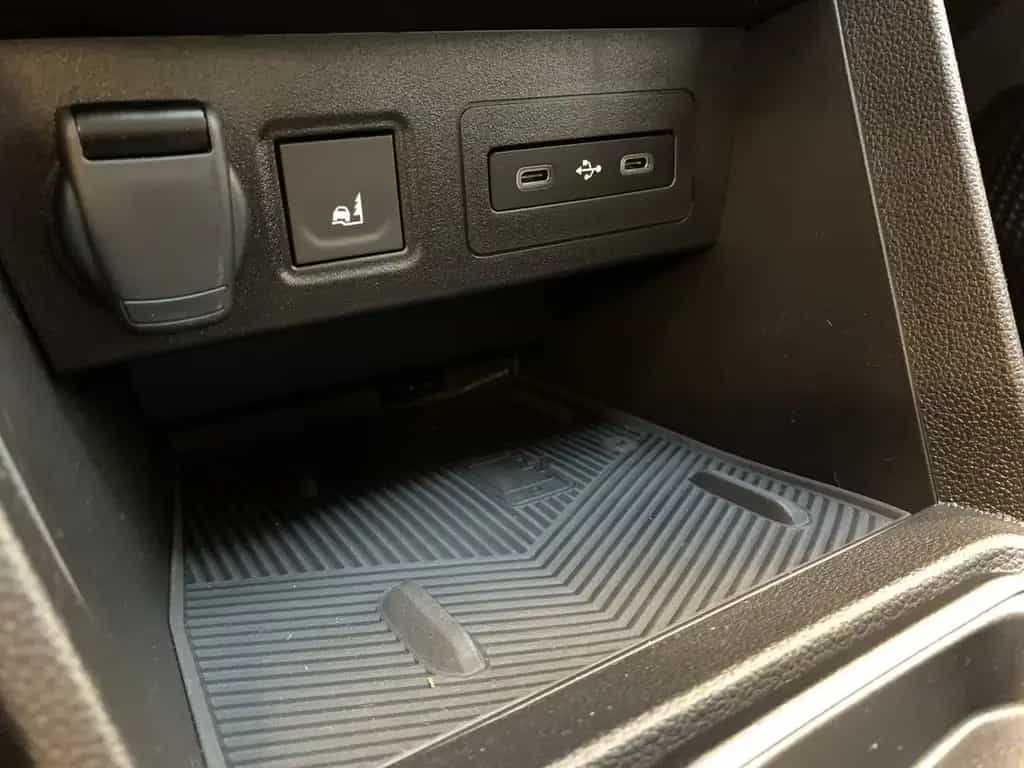 Dacia Sandero STEPWAY EXTREME ECO-G 120 AUTO SHZ+NAVI 03/2026-photo-28