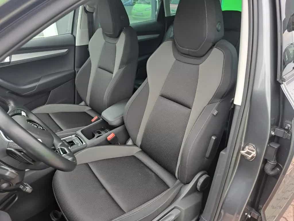 Skoda Karoq Tour 1.5l TSI 110 kW 150 PS DSG 12/2022-photo-10