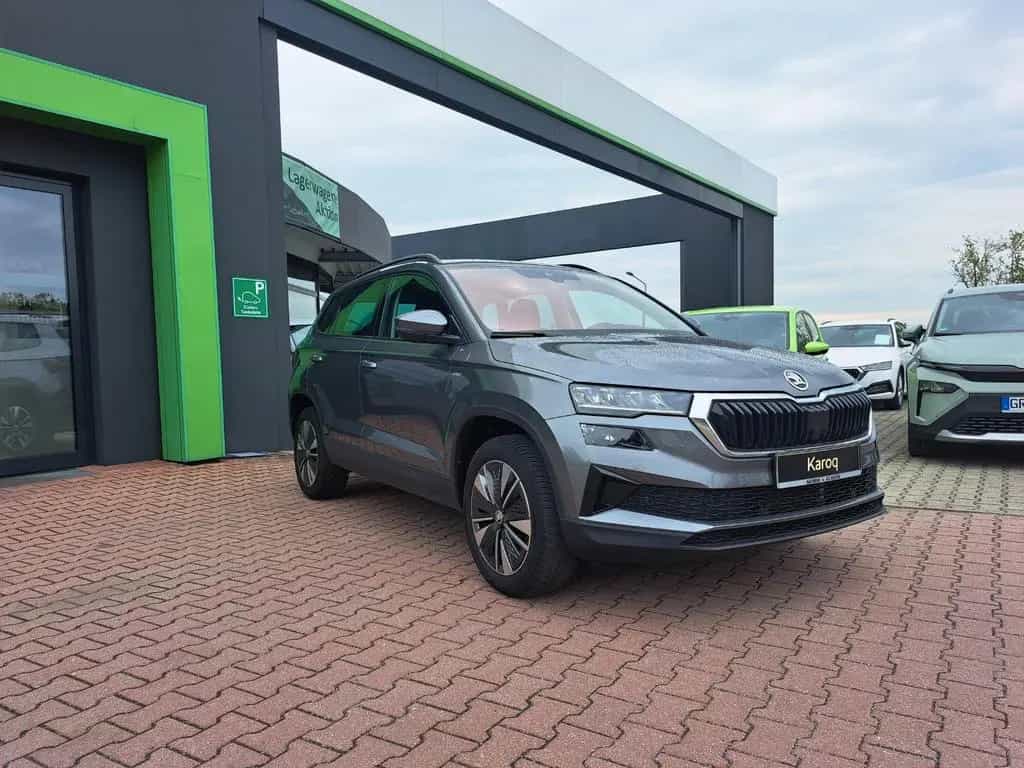 Skoda Karoq Tour 1.5l TSI 110 kW 150 PS DSG 12/2022-photo-2