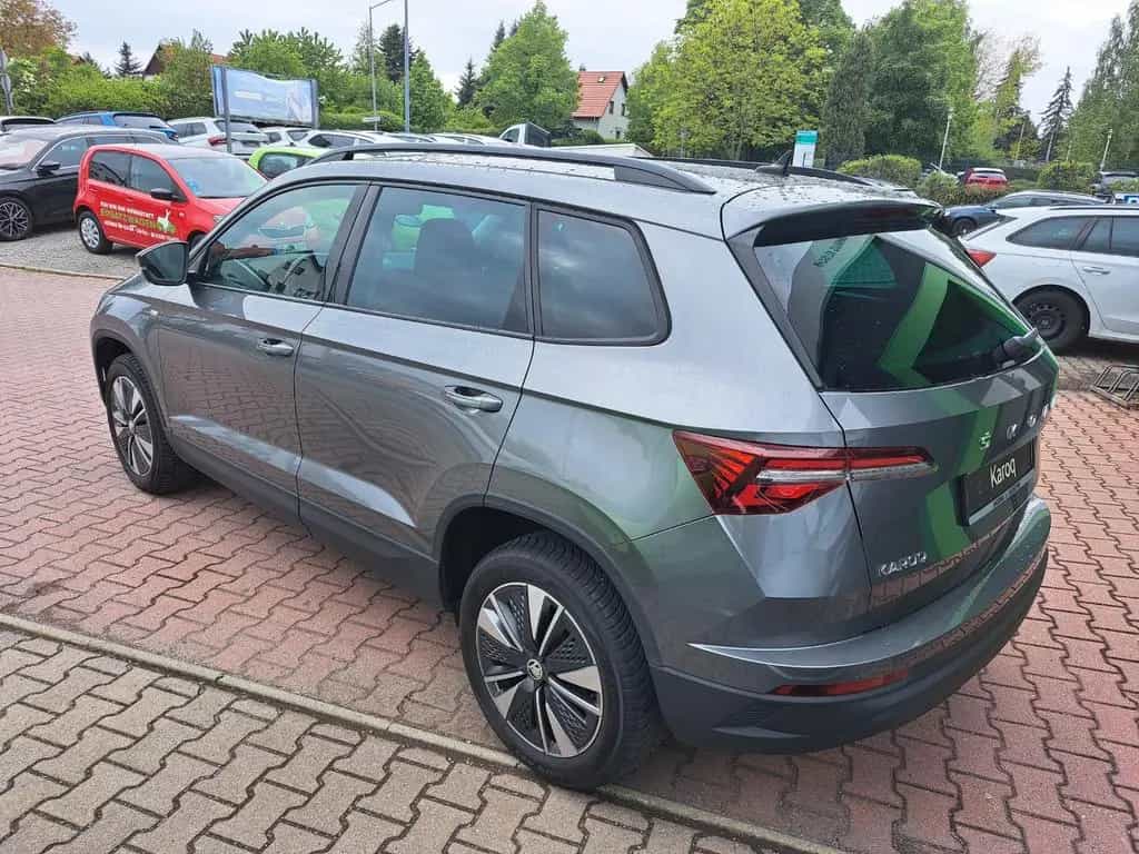 Skoda Karoq Tour 1.5l TSI 110 kW 150 PS DSG 12/2022-photo-5
