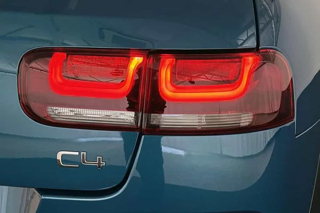 Citroën C4 Cactus 1.2 PureTech Business 06/2019-photo-16