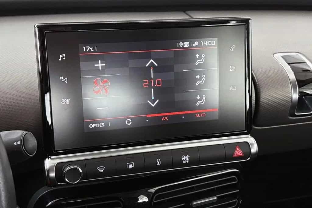 Citroën C4 Cactus 1.2 PureTech Business 06/2019-photo-18