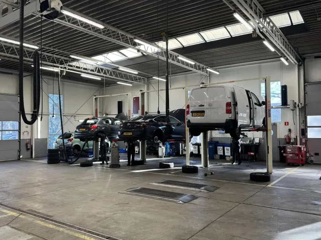 Citroën C4 Cactus 1.2 PureTech Business 06/2019-photo-39