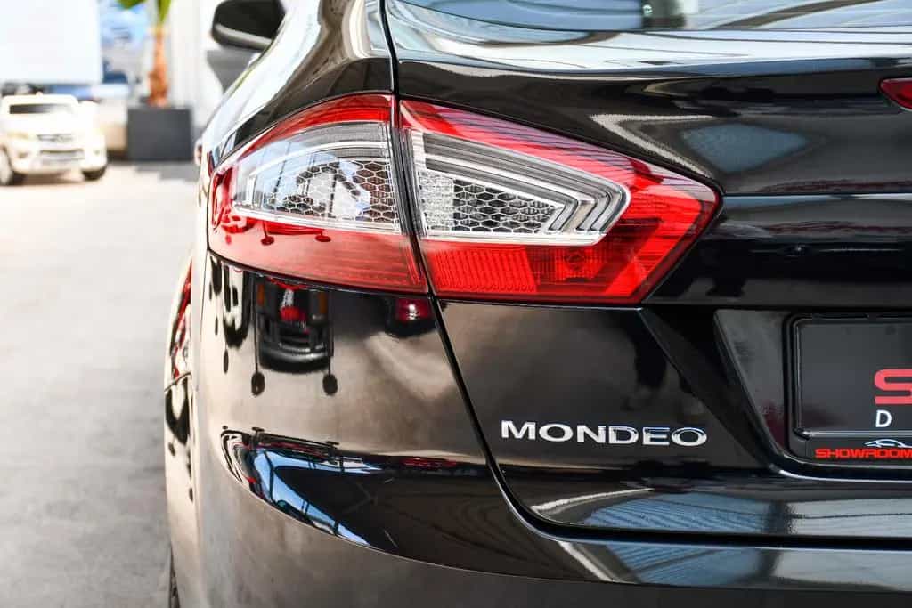 Ford Mondeo Lim. Titanium S 2.0 203 PS Automatik PDC 10/2012-photo-35