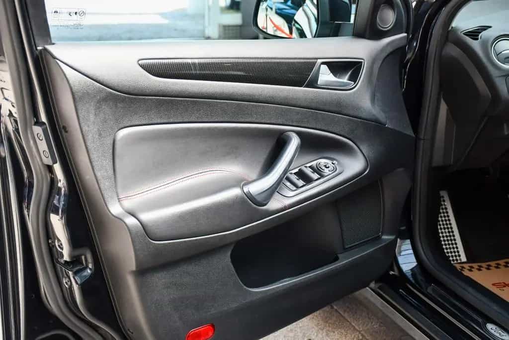 Ford Mondeo Lim. Titanium S 2.0 203 PS Automatik PDC 10/2012-photo-2