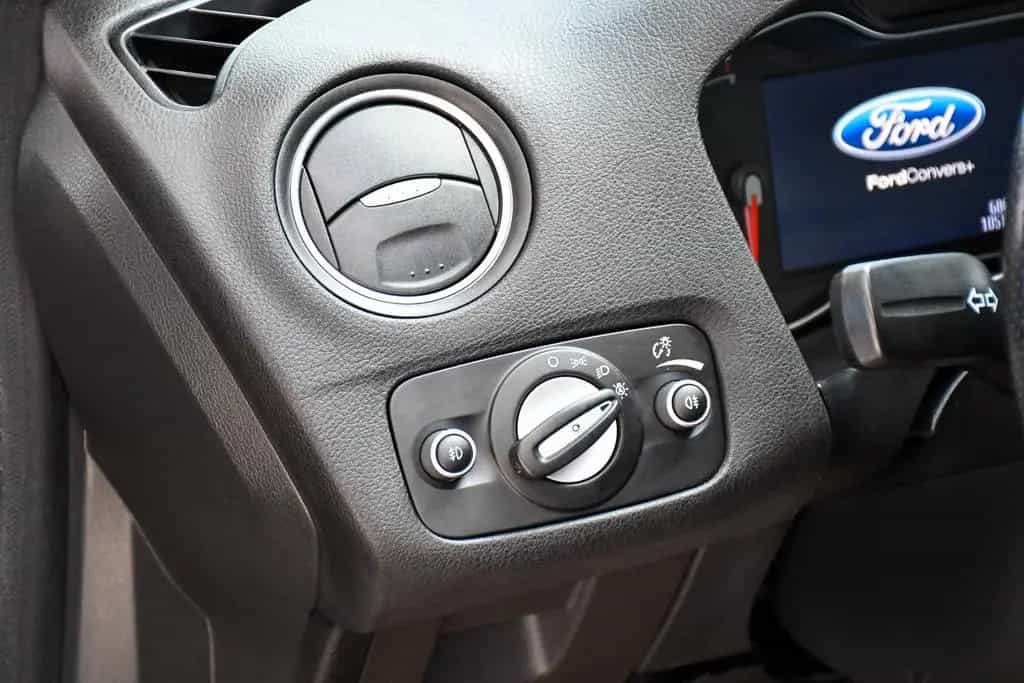 Ford Mondeo Lim. Titanium S 2.0 203 PS Automatik PDC 10/2012-photo-5