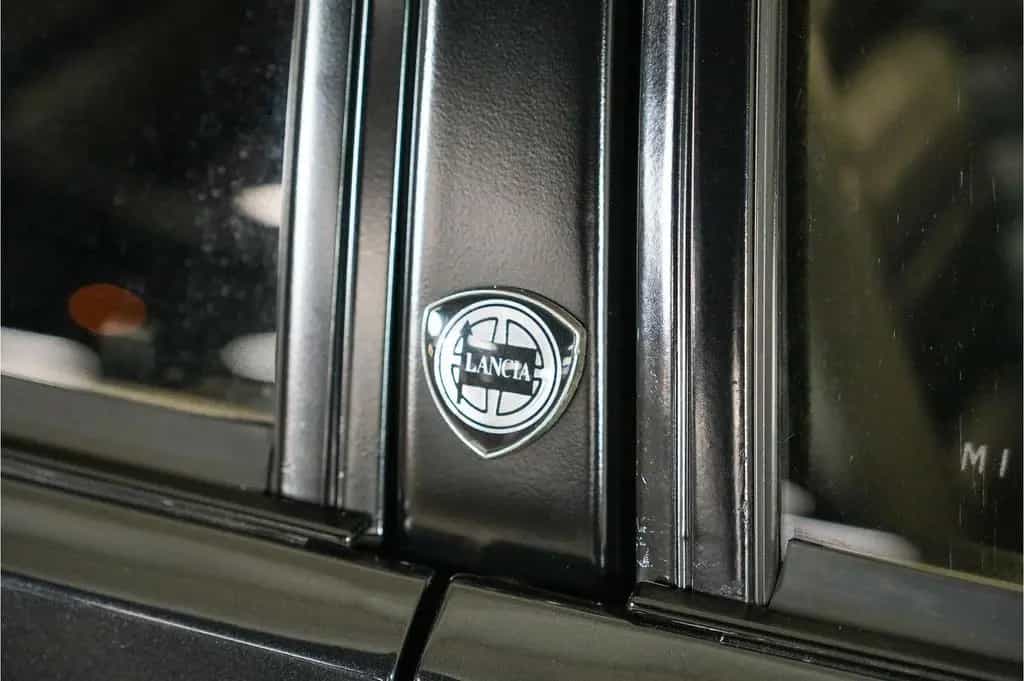Lancia Delta HF Integrale Evo 1 M1089 01/1992-photo-30