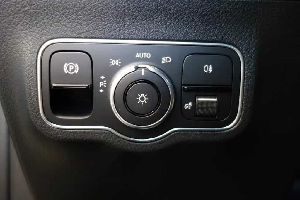 Mercedes-Benz B 180 Sport"TOP CAR"VOLLAUSSTATUNG" 01/2020-photo-32
