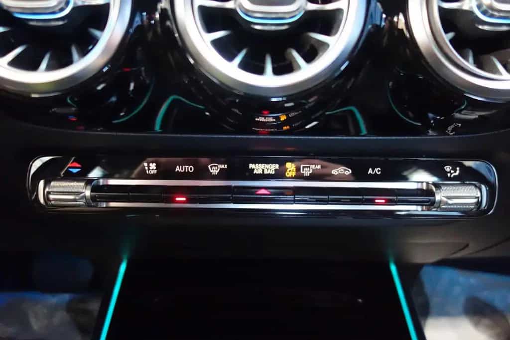 Mercedes-Benz B 180 Sport"TOP CAR"VOLLAUSSTATUNG" 01/2020-photo-33