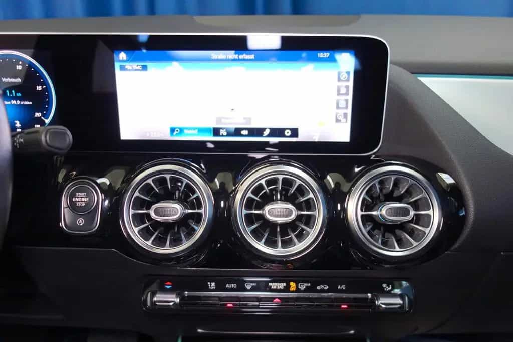 Mercedes-Benz B 180 Sport"TOP CAR"VOLLAUSSTATUNG" 01/2020-photo-42