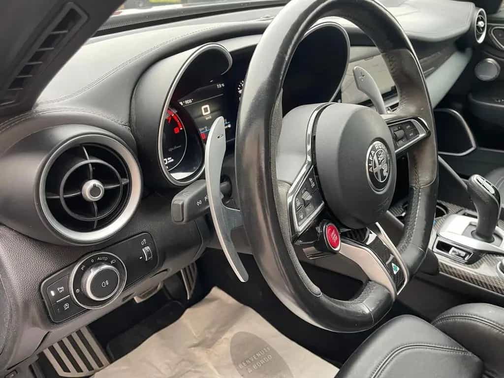 Alfa Romeo Giulia 2.9 V6 Bi-Turbo AT8 Quadrifogl 05/2022-photo-11